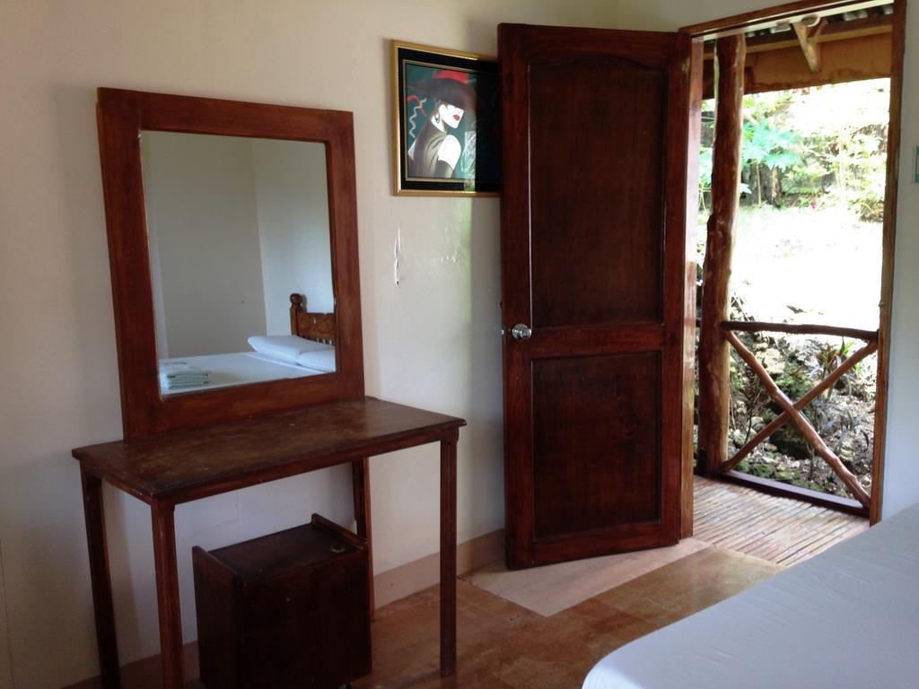 Hilltop Cottages Loboc Buitenkant foto